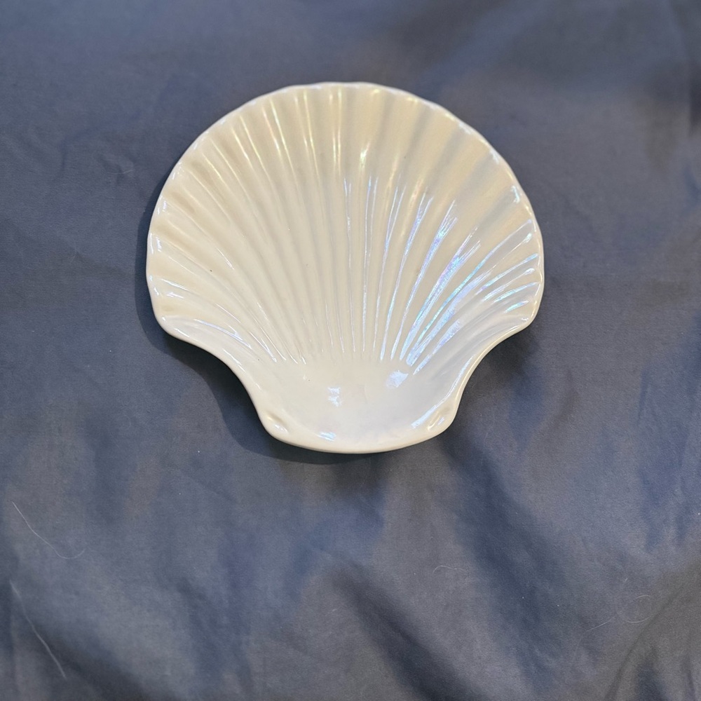 Vintage Shell Ceramic Dish